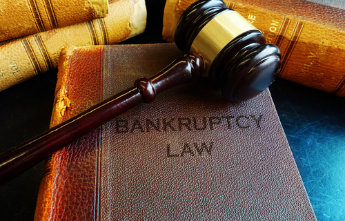 Does Bankruptcy Clear Back Taxes?