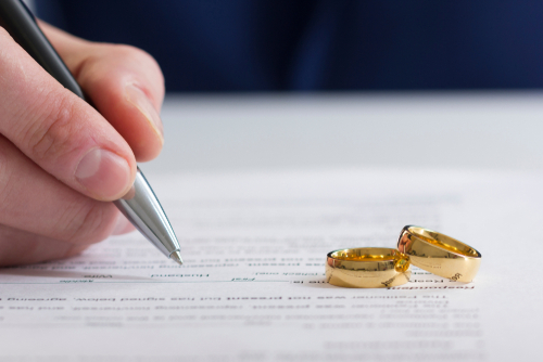 Handling Back Taxes in Your Divorce