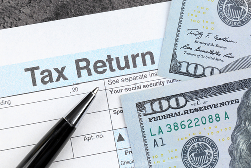 Do Banks Report Check Deposits to the IRS?